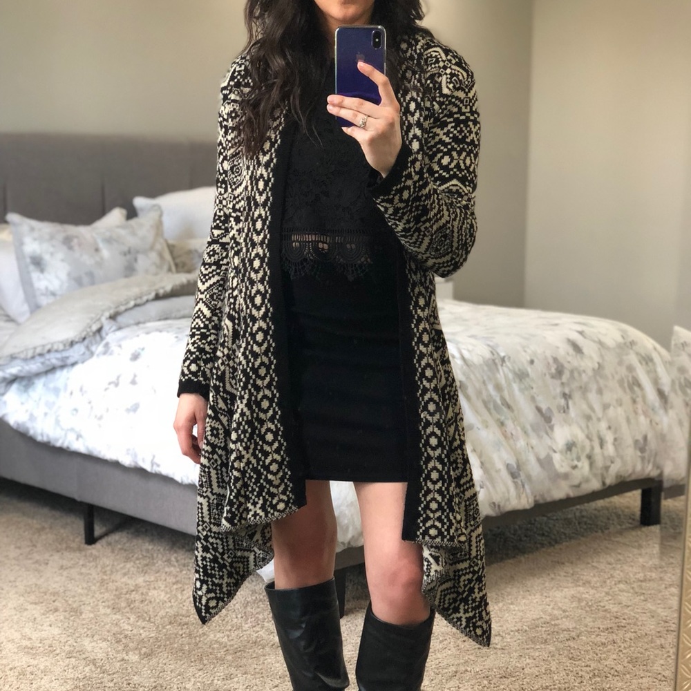 Black & Cream Long Aztec Print Cardigan - Sm